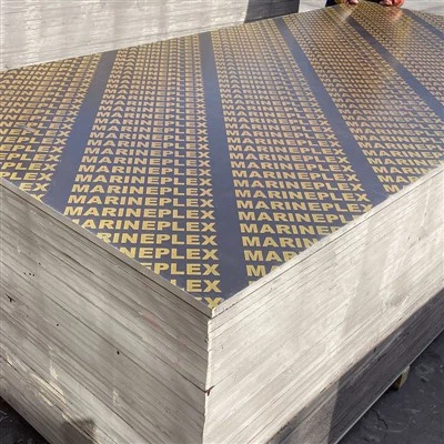 Madera contrachapada de la película central de álamo